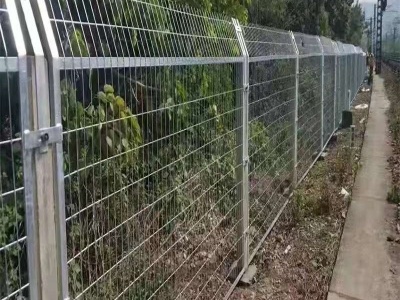 鍍鋅圍欄