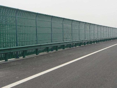 公路聲屏障